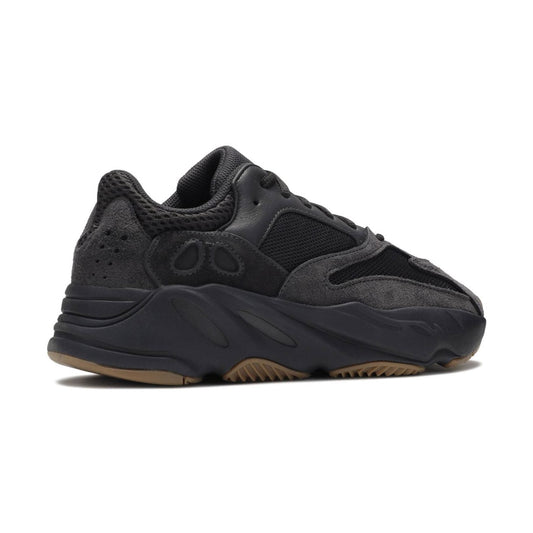 YEEZY 700 “UTILITY BLACK”